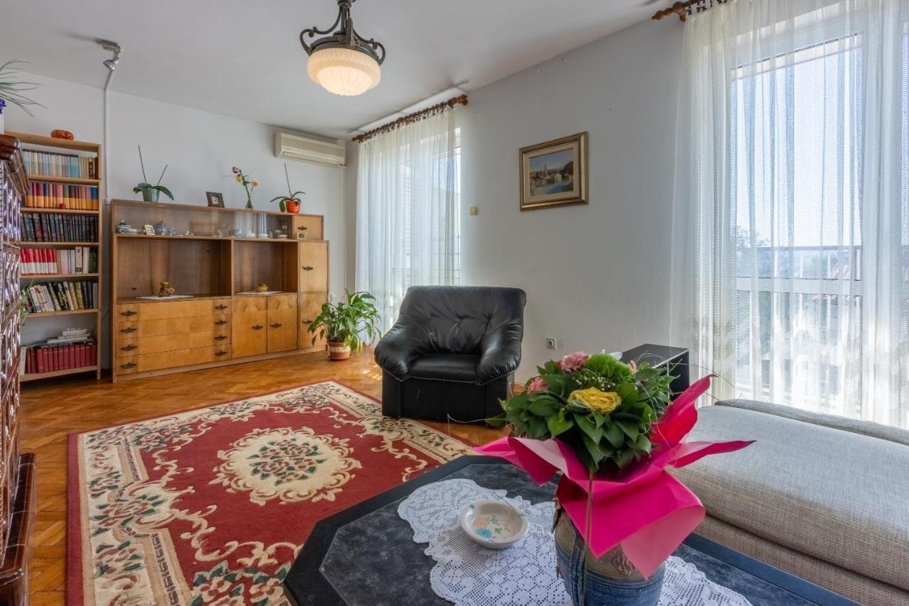 Apartment Mira "Pet Friendly" Crikvenica Exterior foto