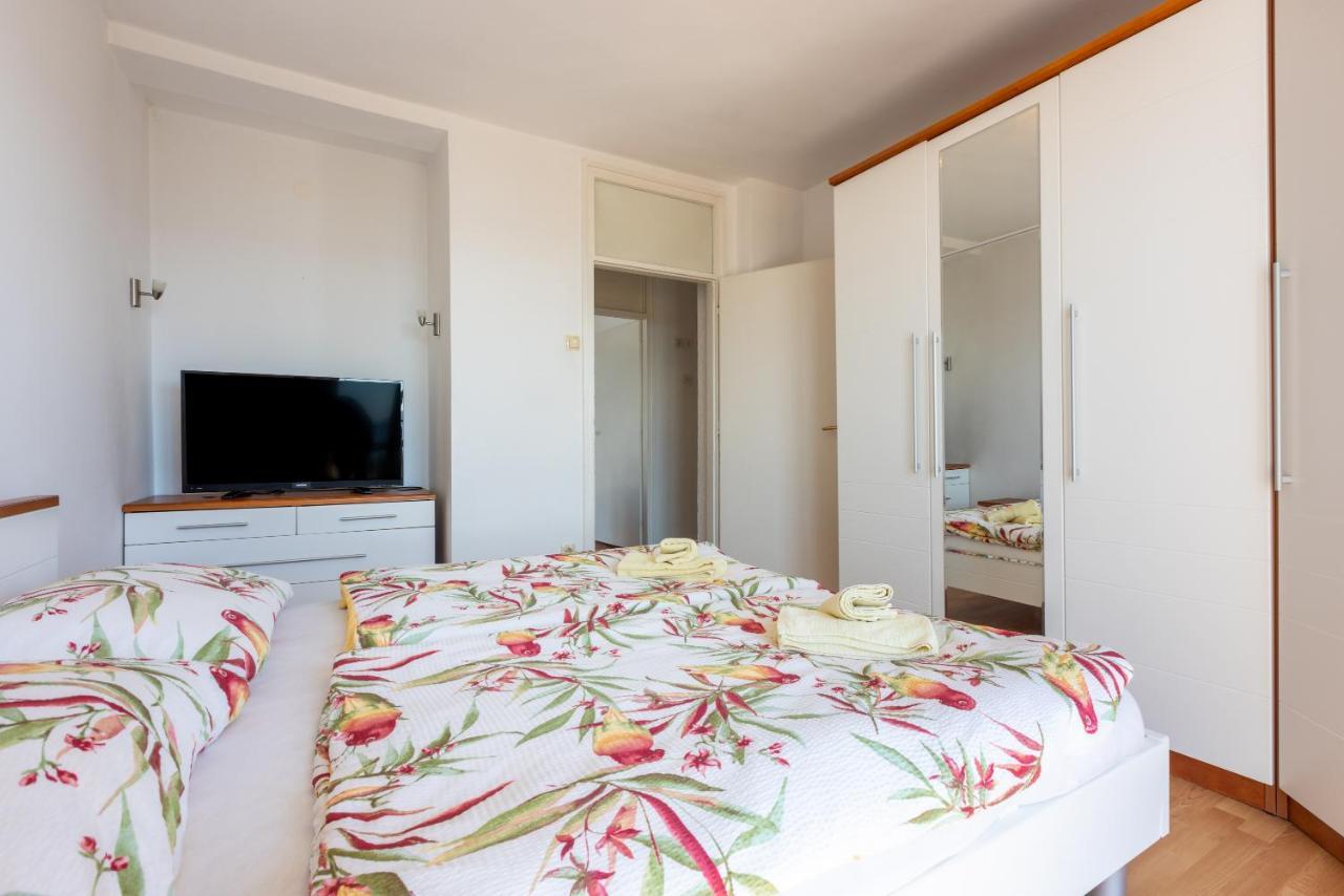 Apartment Mira "Pet Friendly" Crikvenica Exterior foto