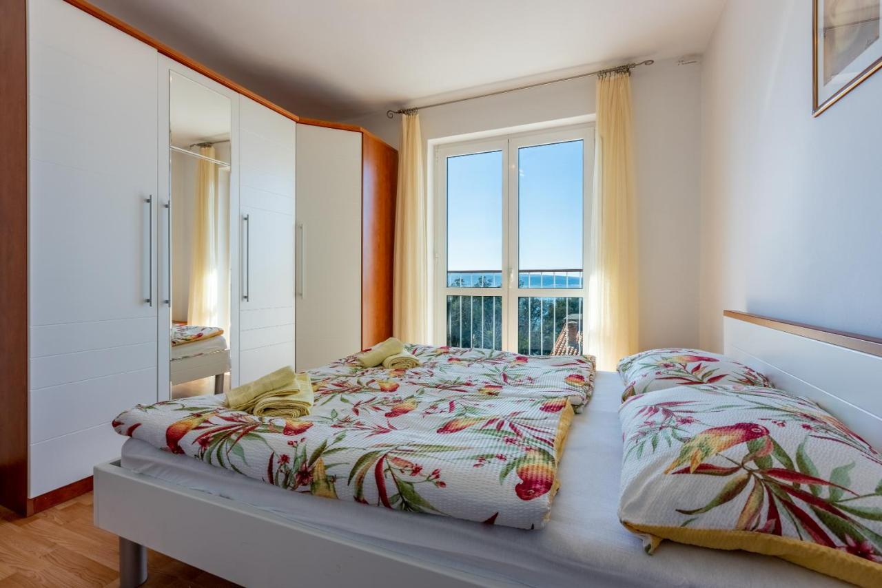 Apartment Mira "Pet Friendly" Crikvenica Exterior foto
