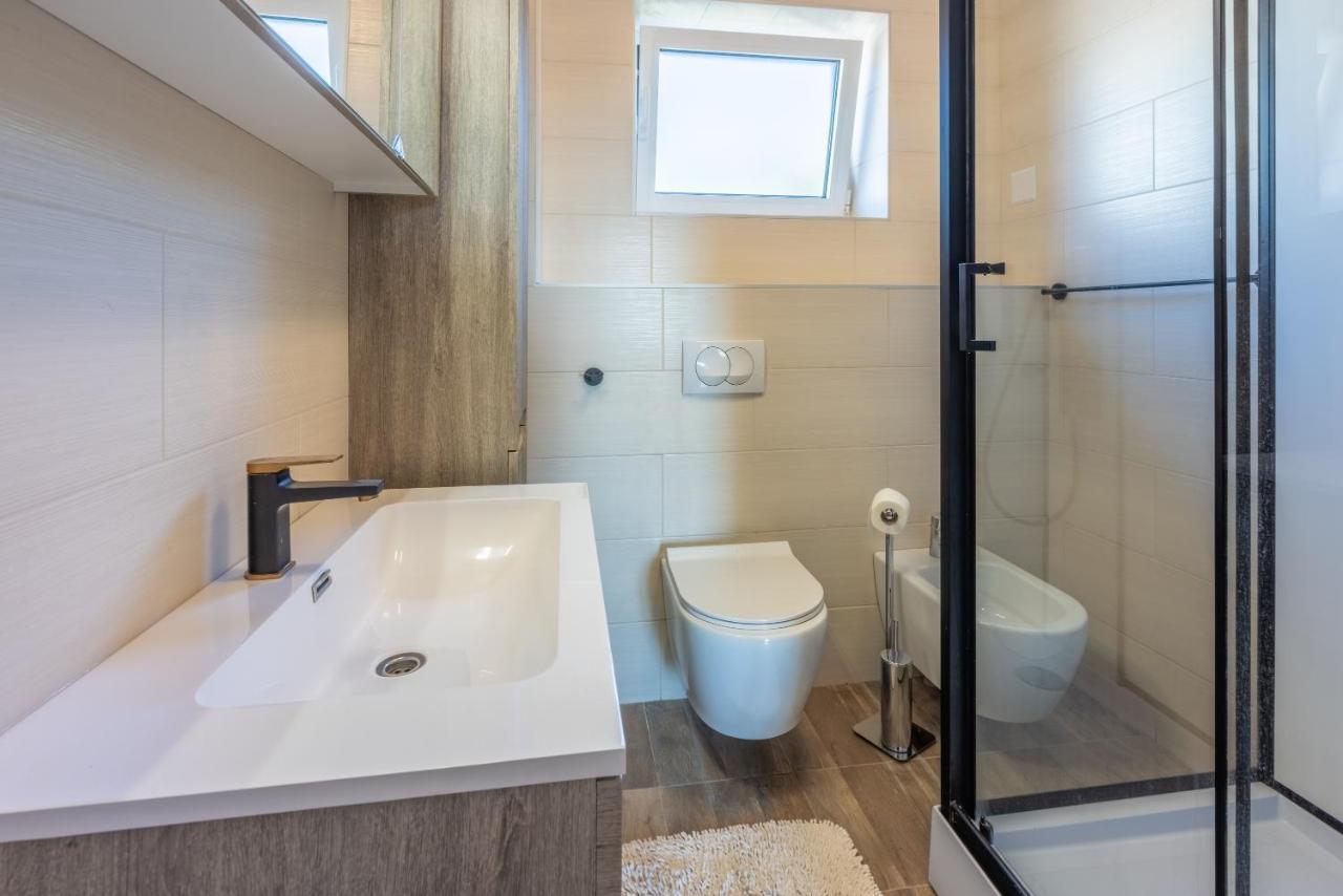 Apartment Mira "Pet Friendly" Crikvenica Exterior foto