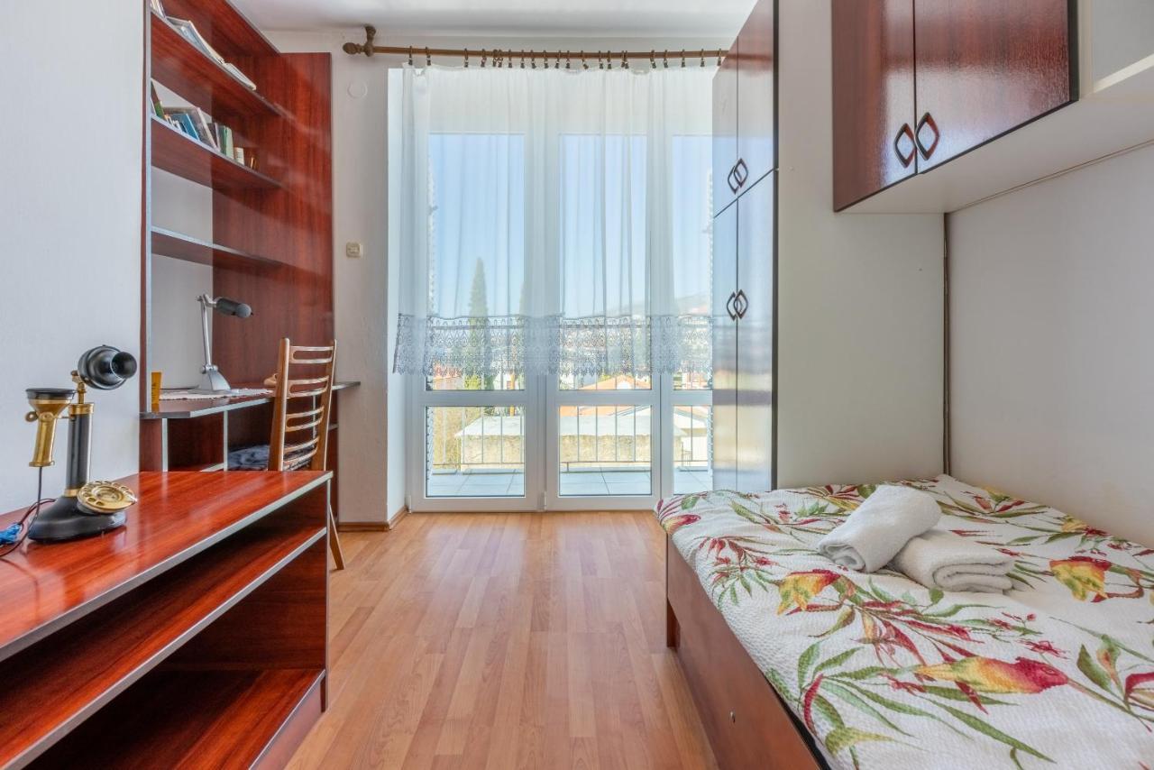 Apartment Mira "Pet Friendly" Crikvenica Exterior foto
