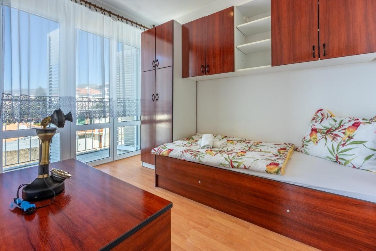 Apartment Mira "Pet Friendly" Crikvenica Exterior foto