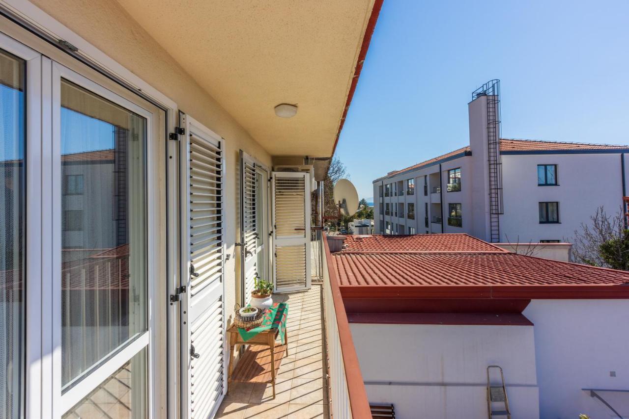 Apartment Mira "Pet Friendly" Crikvenica Exterior foto